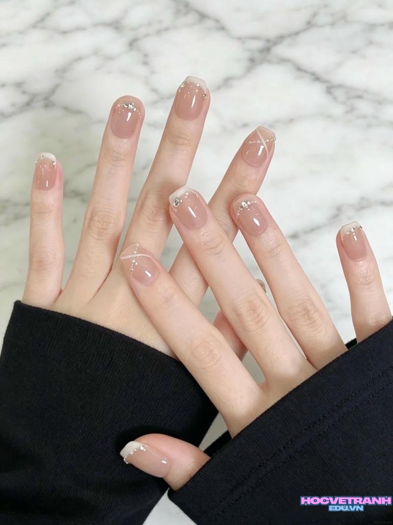 Khám phá ảnh nail móng ngắn thu hút