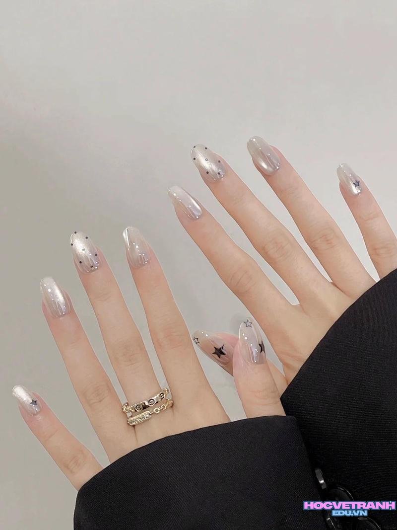Khám phá ảnh nail tráng gương đẹp