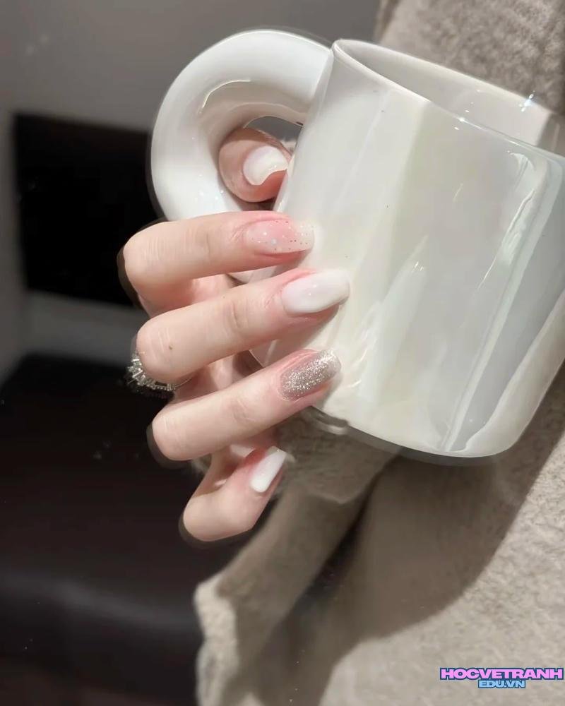 Khám phá ảnh nail trắng thu hút