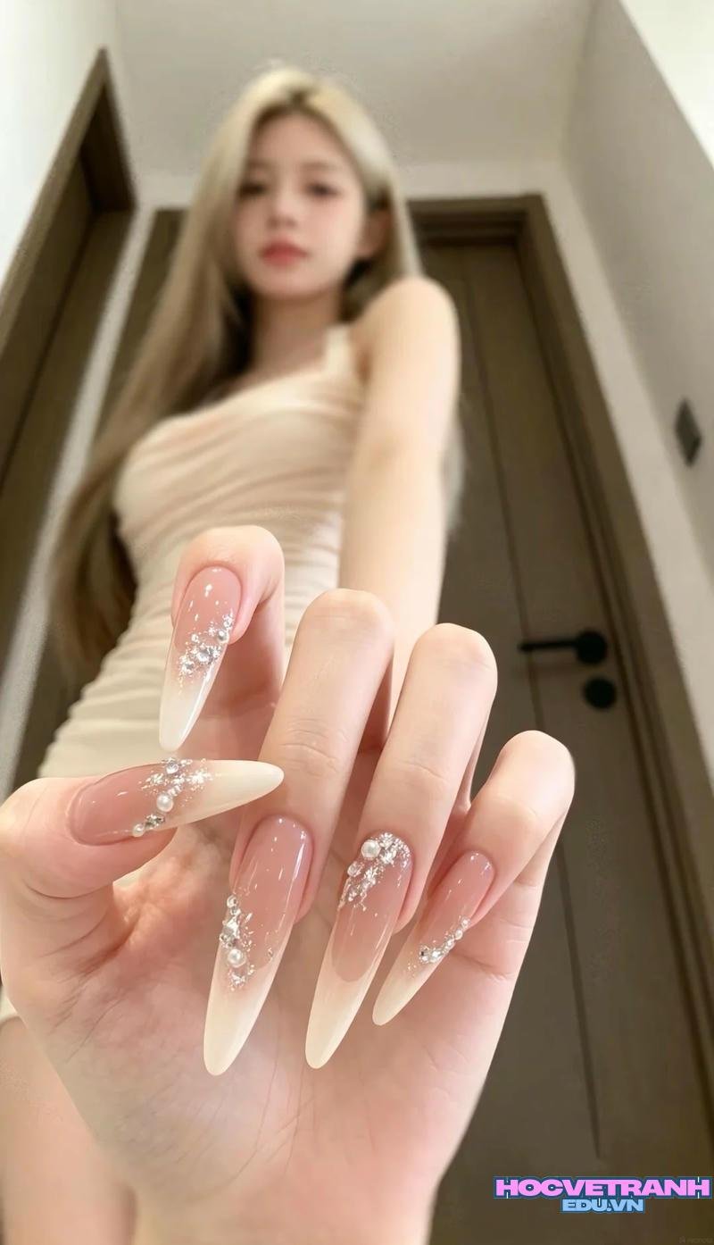 Khám phá kho ảnh nail đẹp tôn da cuốn hút