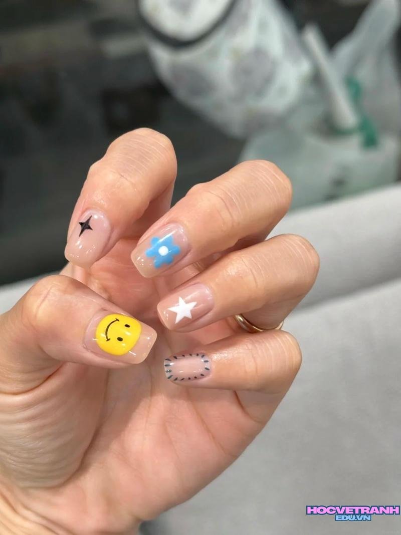 Loạt ảnh nail mặt cười đẹp