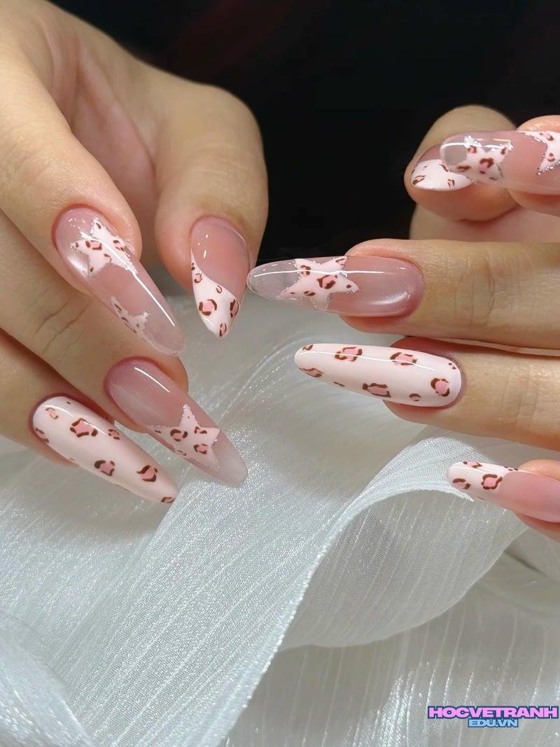 Ngắm ảnh nail đẹp tôn da hot