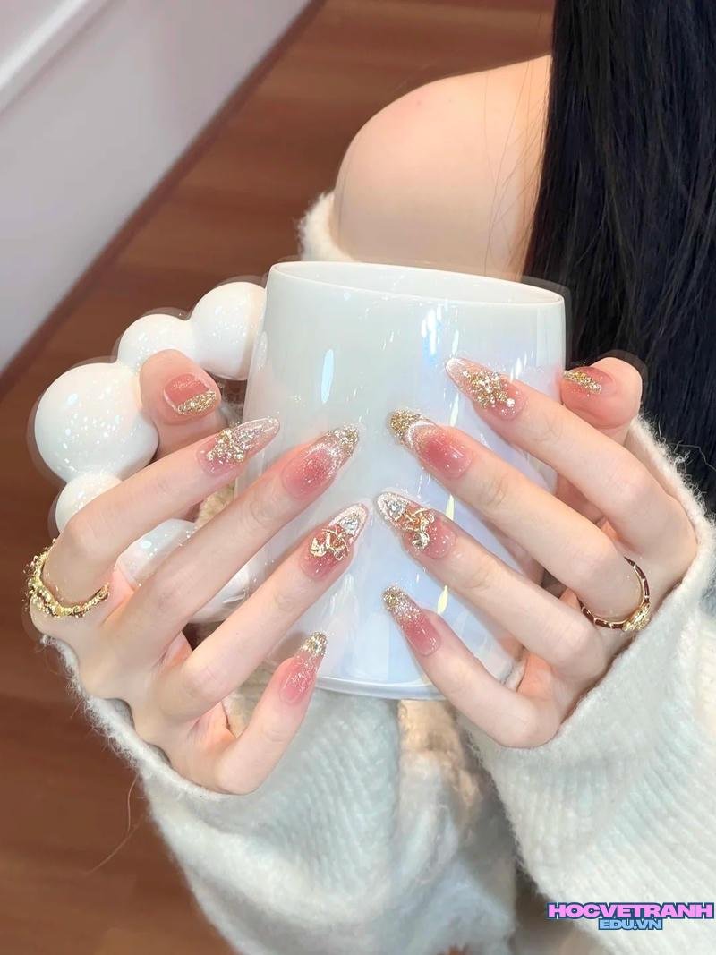 Ngắm ảnh nail đính đá đẹp mới