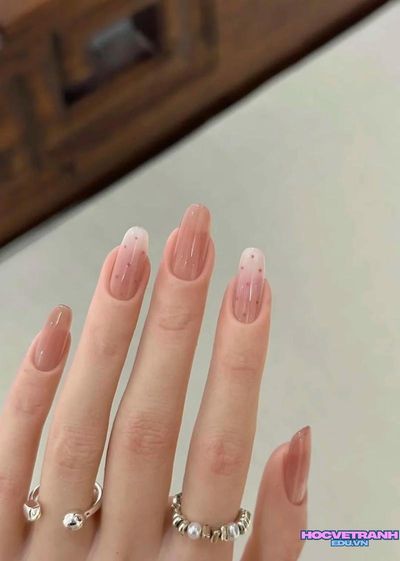 Ngắm ảnh nail màu nude mới