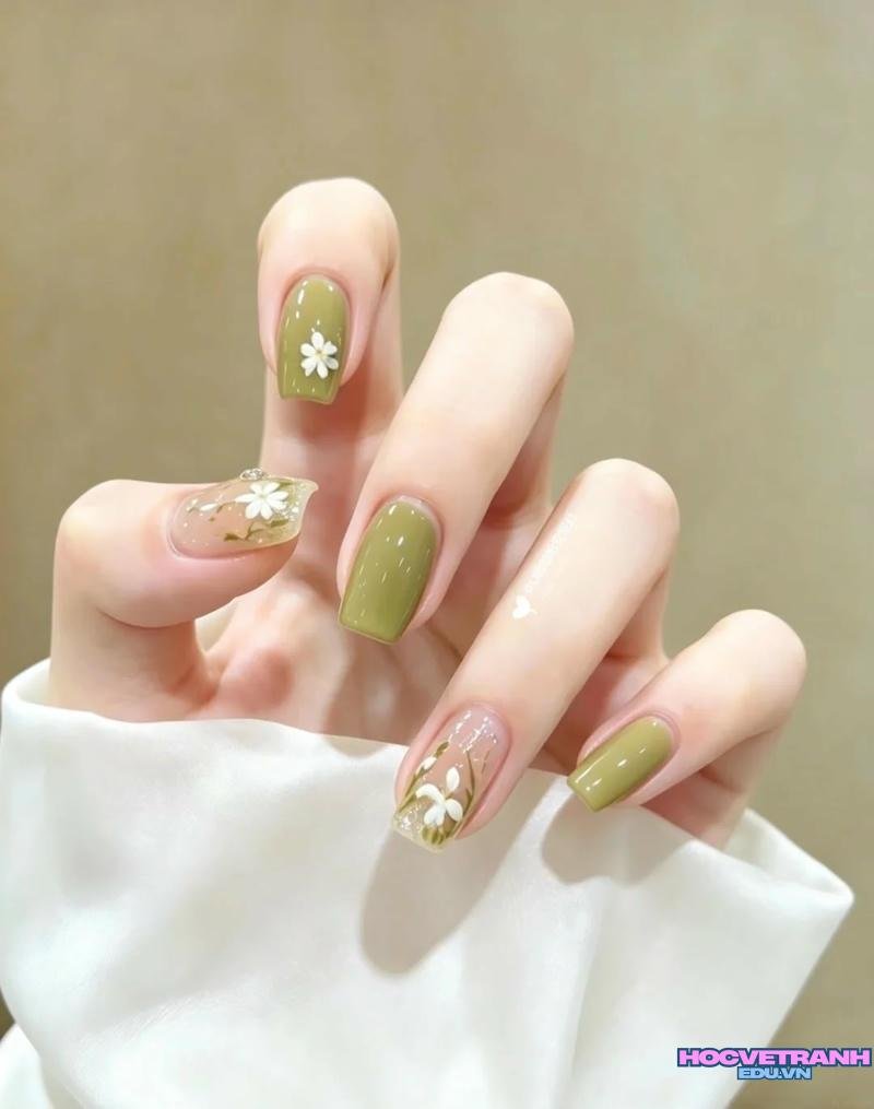 Ngắm ảnh nail màu xanh lá mới