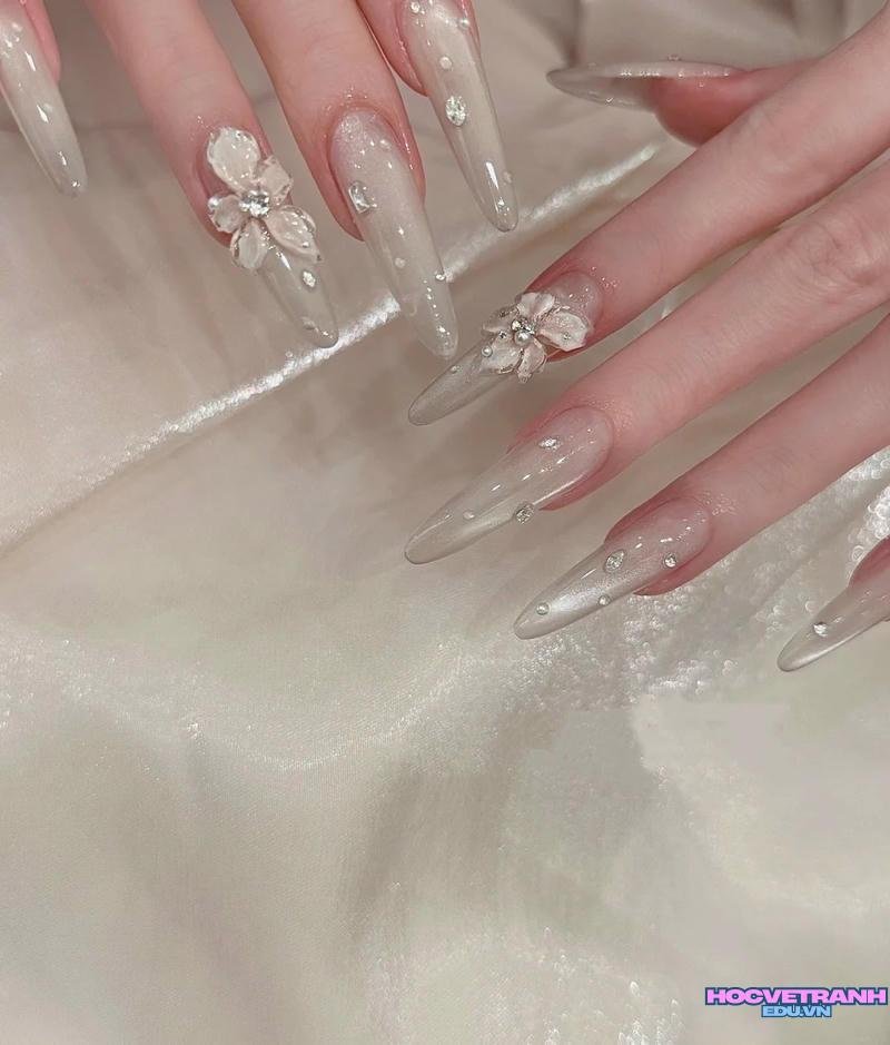 Ngắm ảnh nail sang chảnh hot