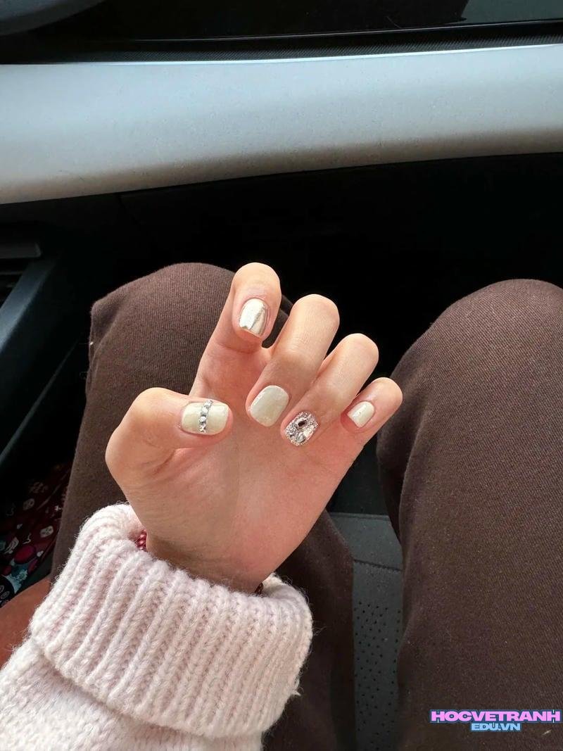 Ngắm ảnh nail trắng mới