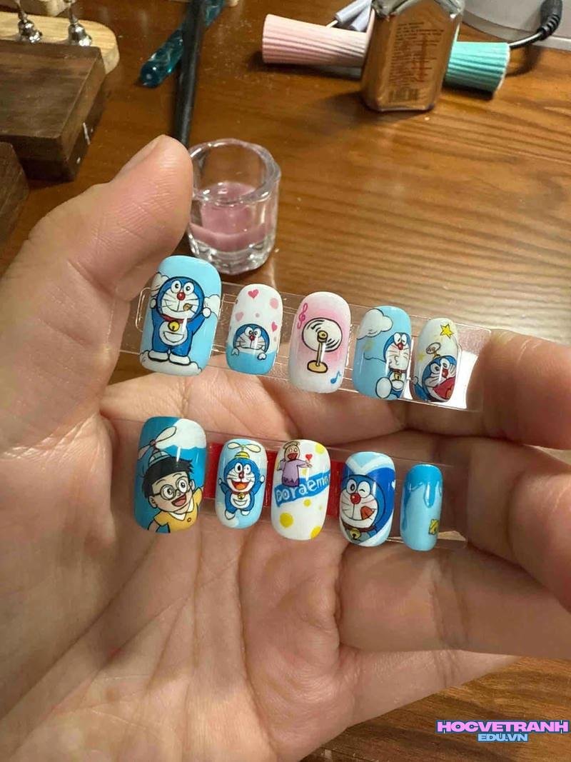 Ngắm ảnh nail vẽ doraemon hot