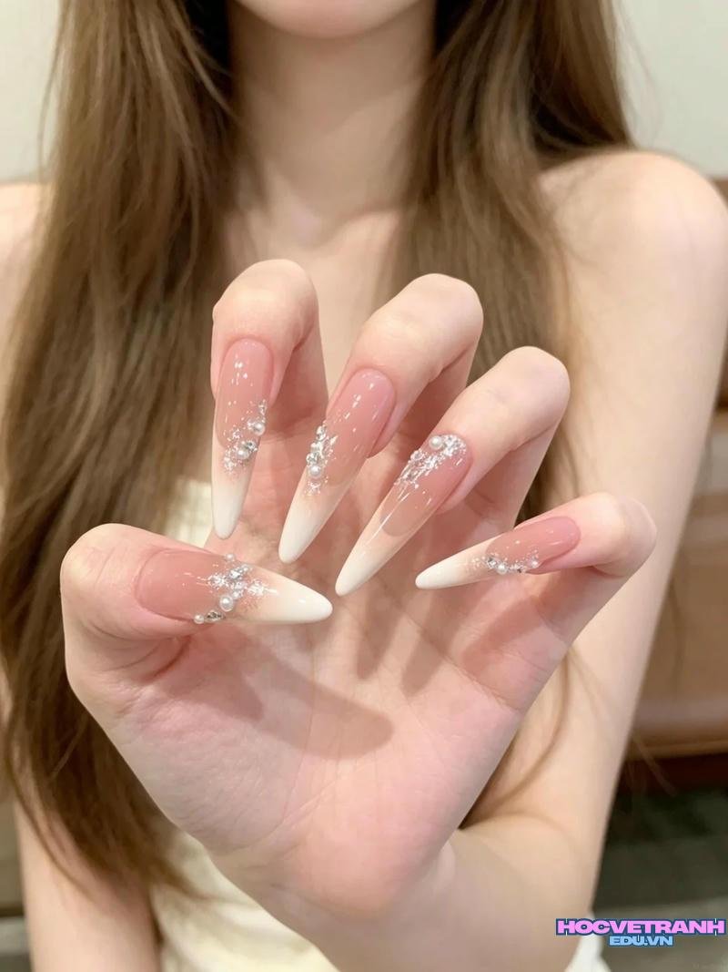 Ngắm bộ ảnh nail chụp kỷ yếu cực hot