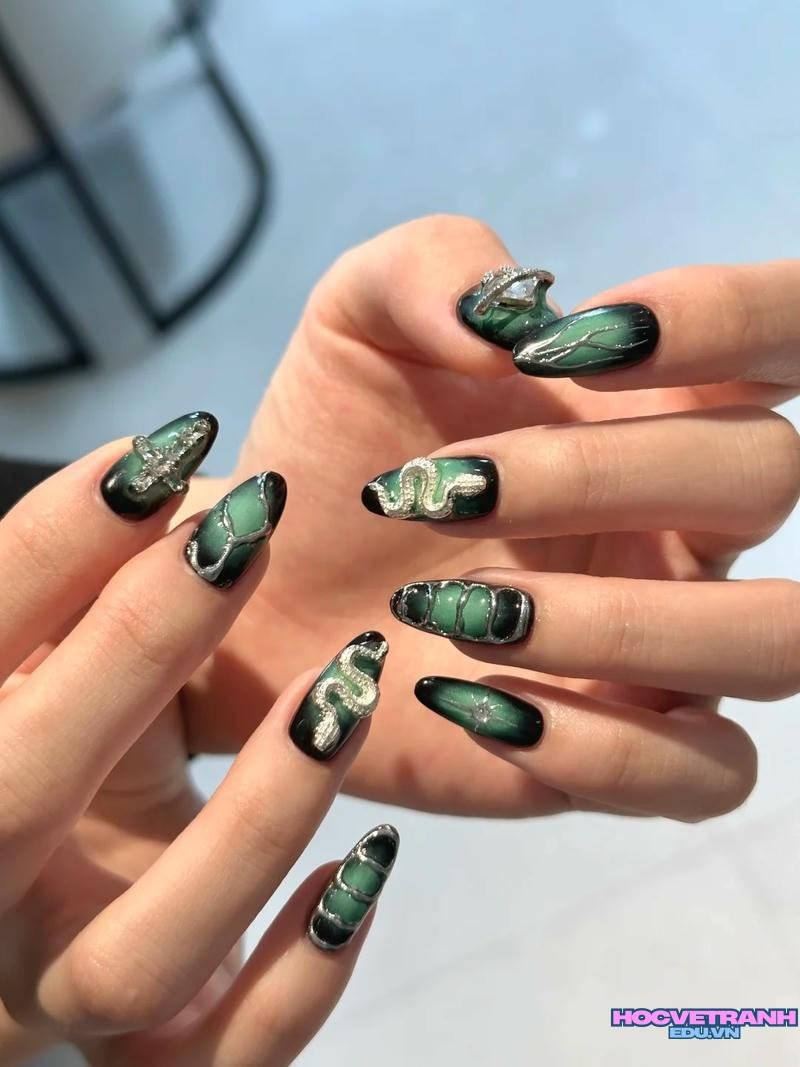 Ngắm bộ ảnh nail con rắn mới chất lượng cao