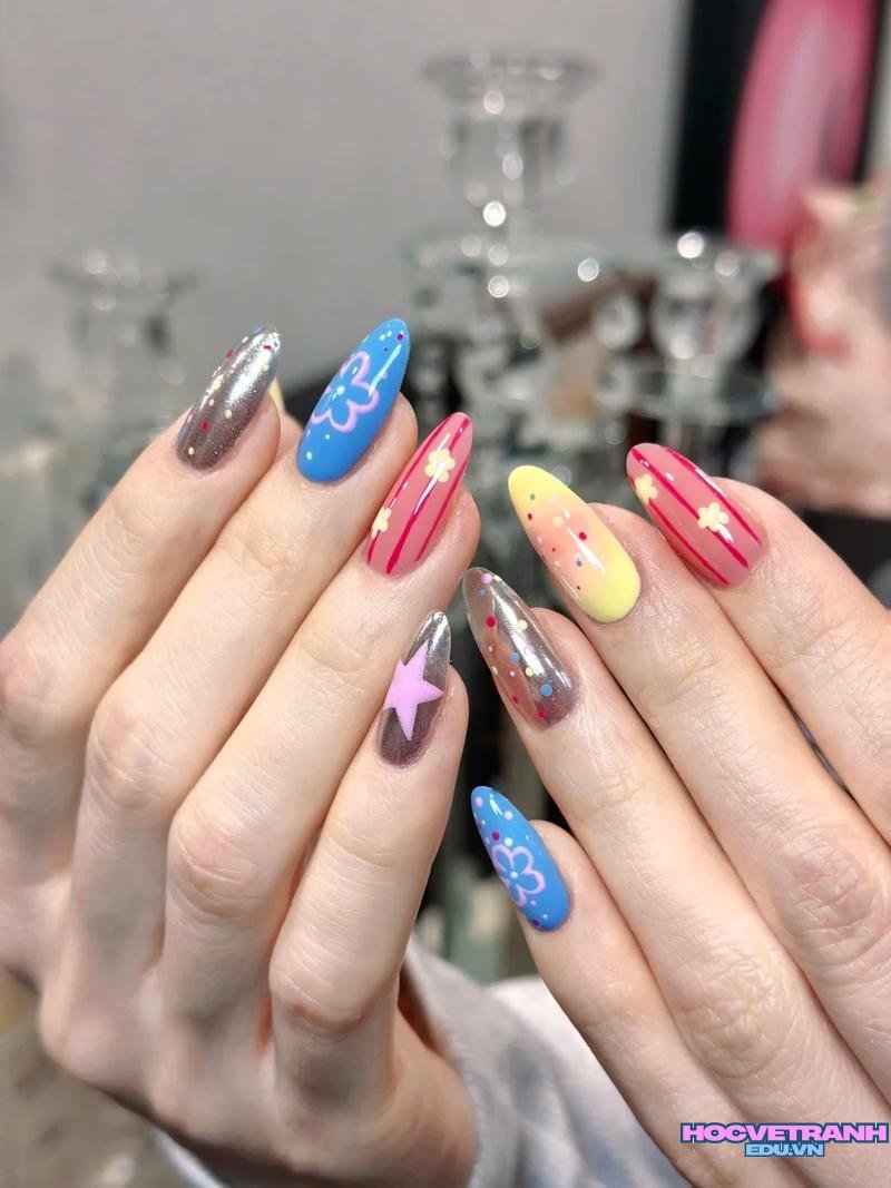 Ngắm bộ ảnh nail kẻ mới chất lượng cao