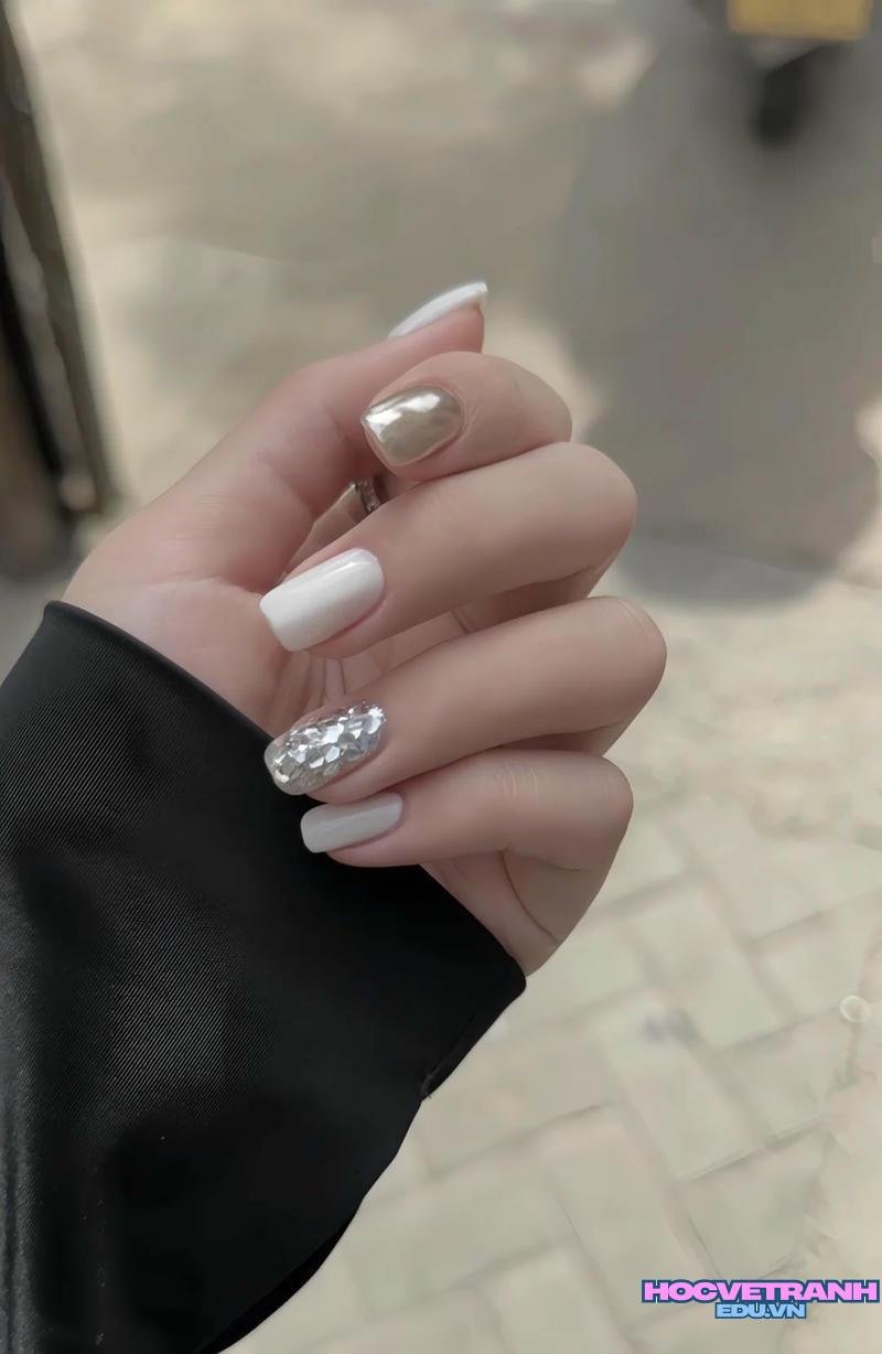 Ngắm bộ ảnh nail màu bạc mới chất lượng cao