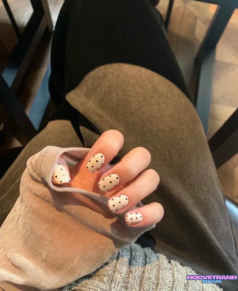 Tải về ảnh nail 2 màu miễn phí