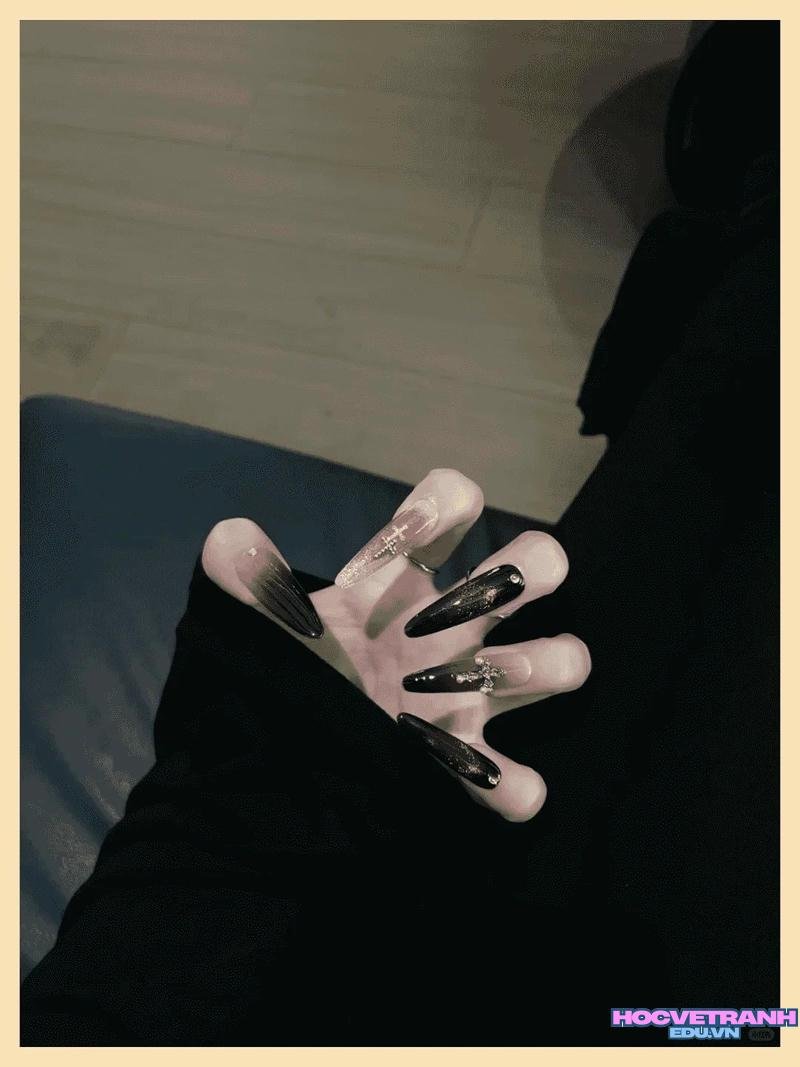 Tổng hợp ảnh nail màu đen hot