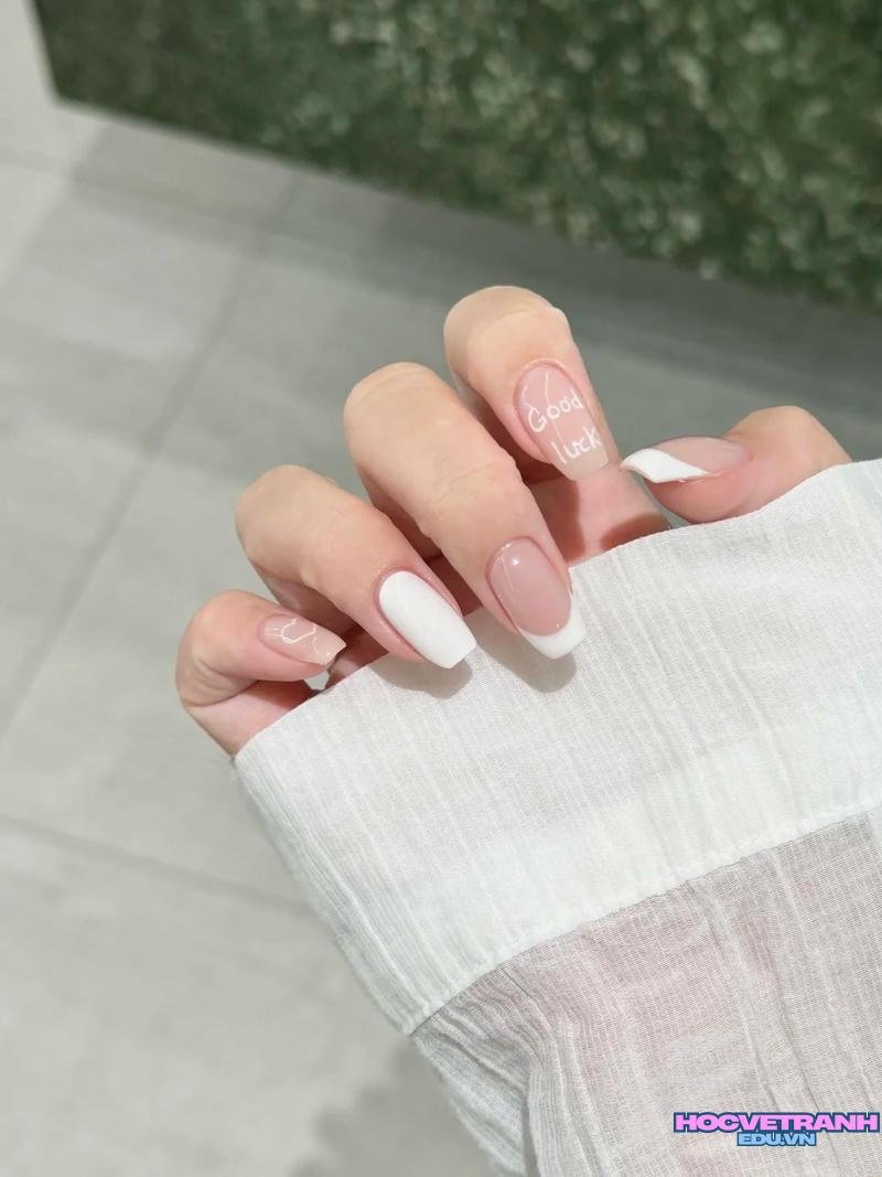 Tổng hợp ảnh nail trắng hot