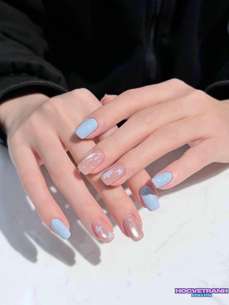 Tuyển tập bộ ảnh nail 2 màu trend nhất