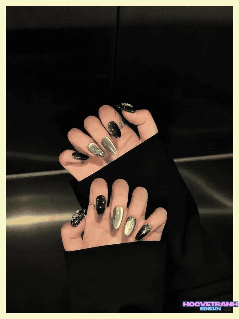 Tuyển tập bộ ảnh nail màu đen trend nhất