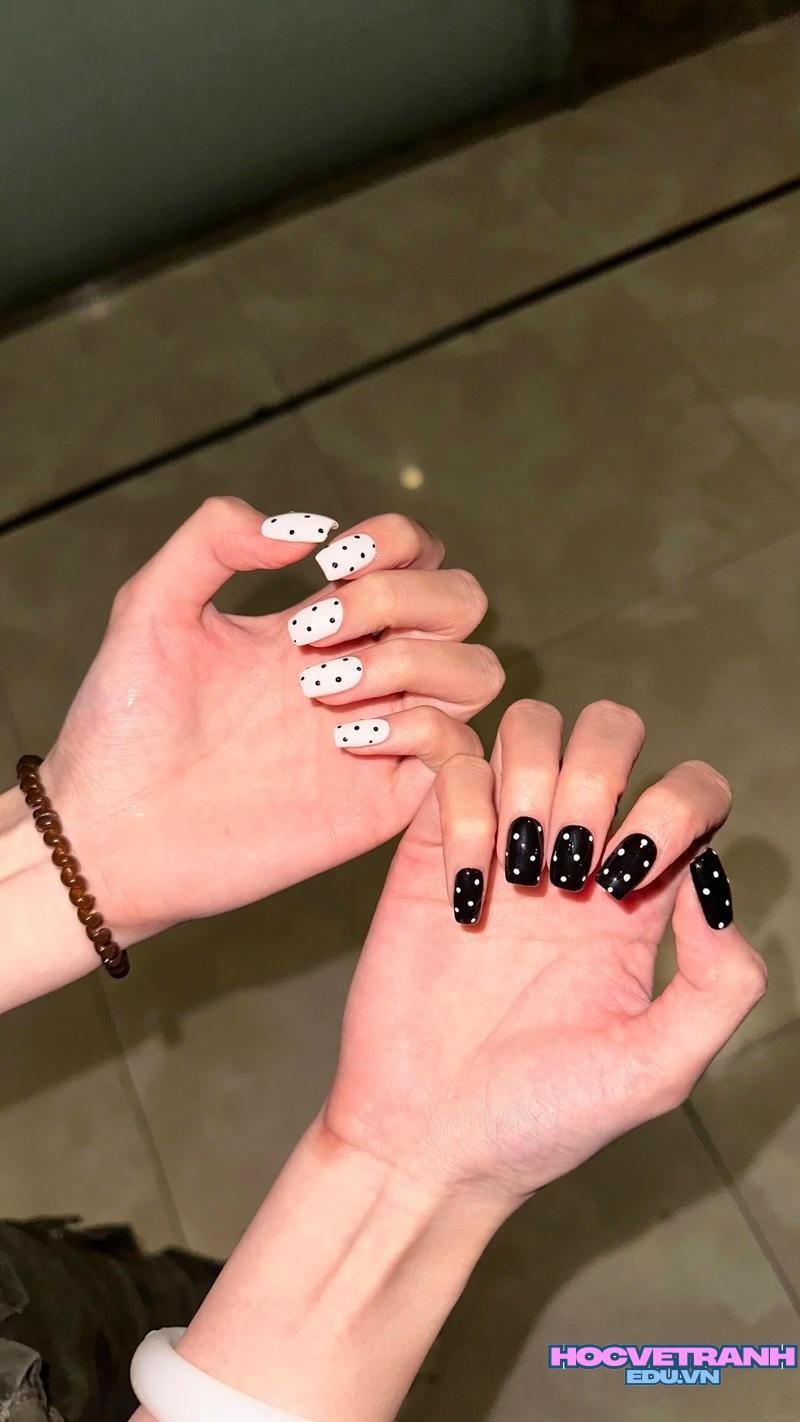 Xem ảnh nail chấm bi đẹp nhất