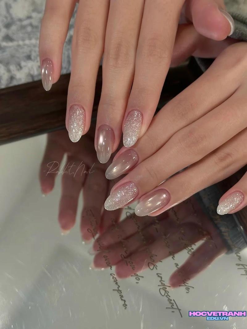 Xem ảnh nail kim tuyến đẹp