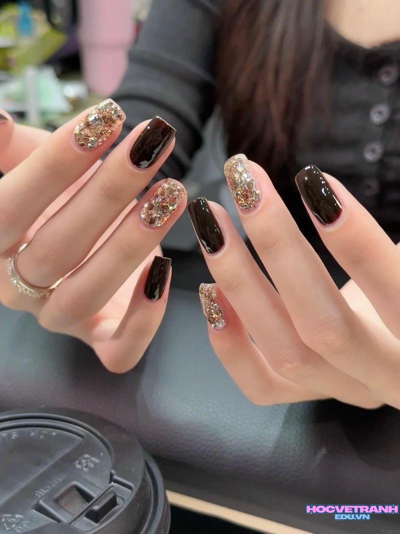 Xem ảnh nail màu đen đẹp