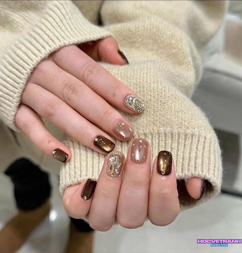 Xem ảnh nail màu nâu đẹp