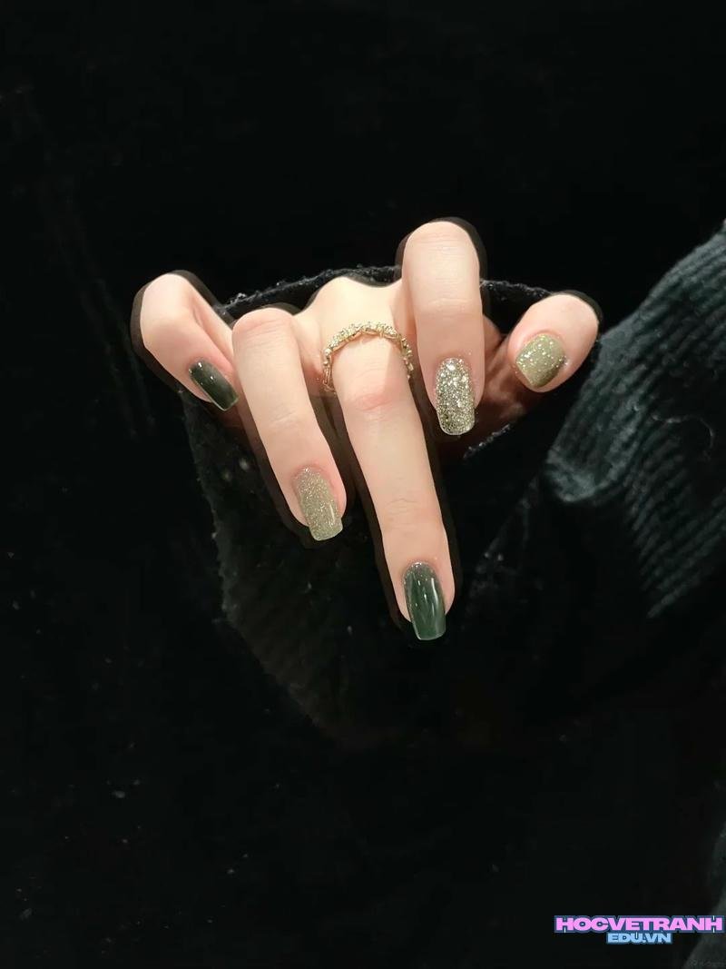 Xem ảnh nail màu xanh lá đẹp