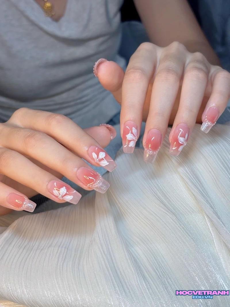 Xem ảnh nail vẽ hoa đẹp