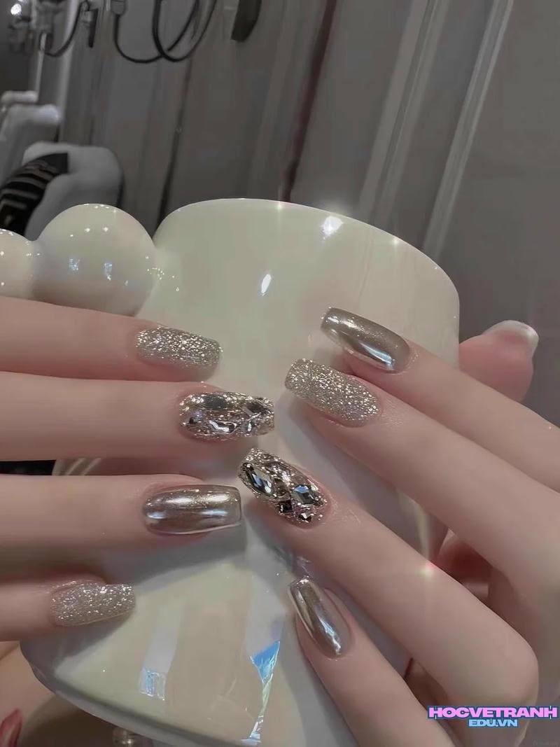 Album ảnh nail hợp mệnh kim mới nhất