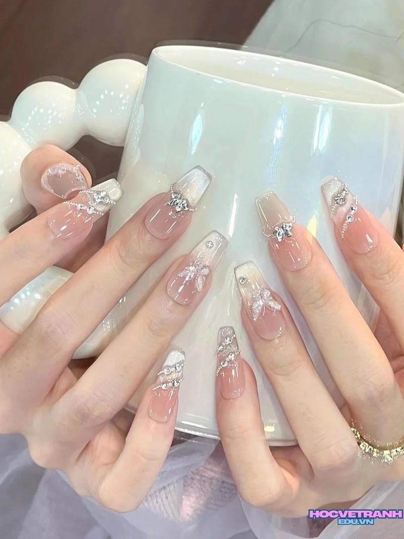 Album ảnh nail tiểu thư thu hút