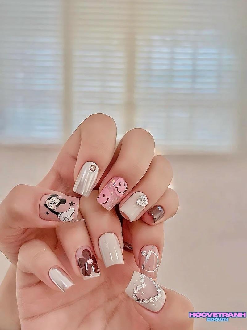 Ảnh ảnh nail chuột mickey cuốn hút