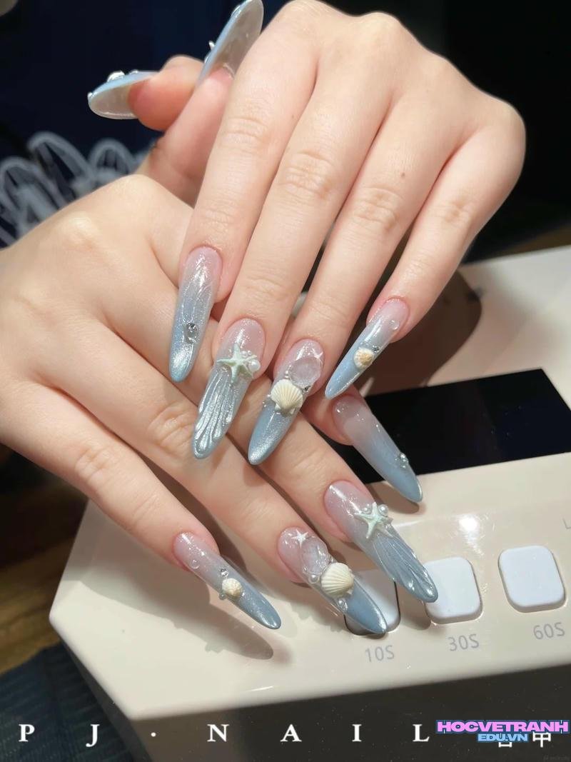 Bộ ảnh nail đi biển độc đáo