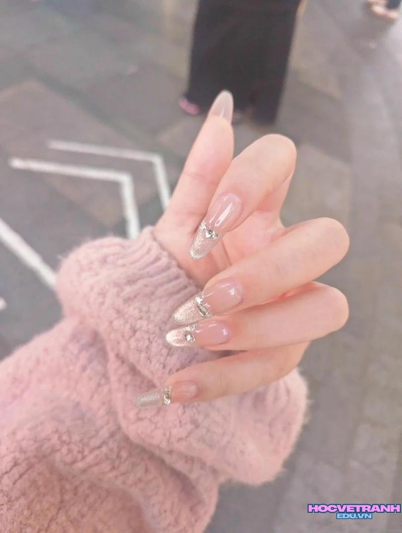 Bộ ảnh nail sinh nhật độc đáo