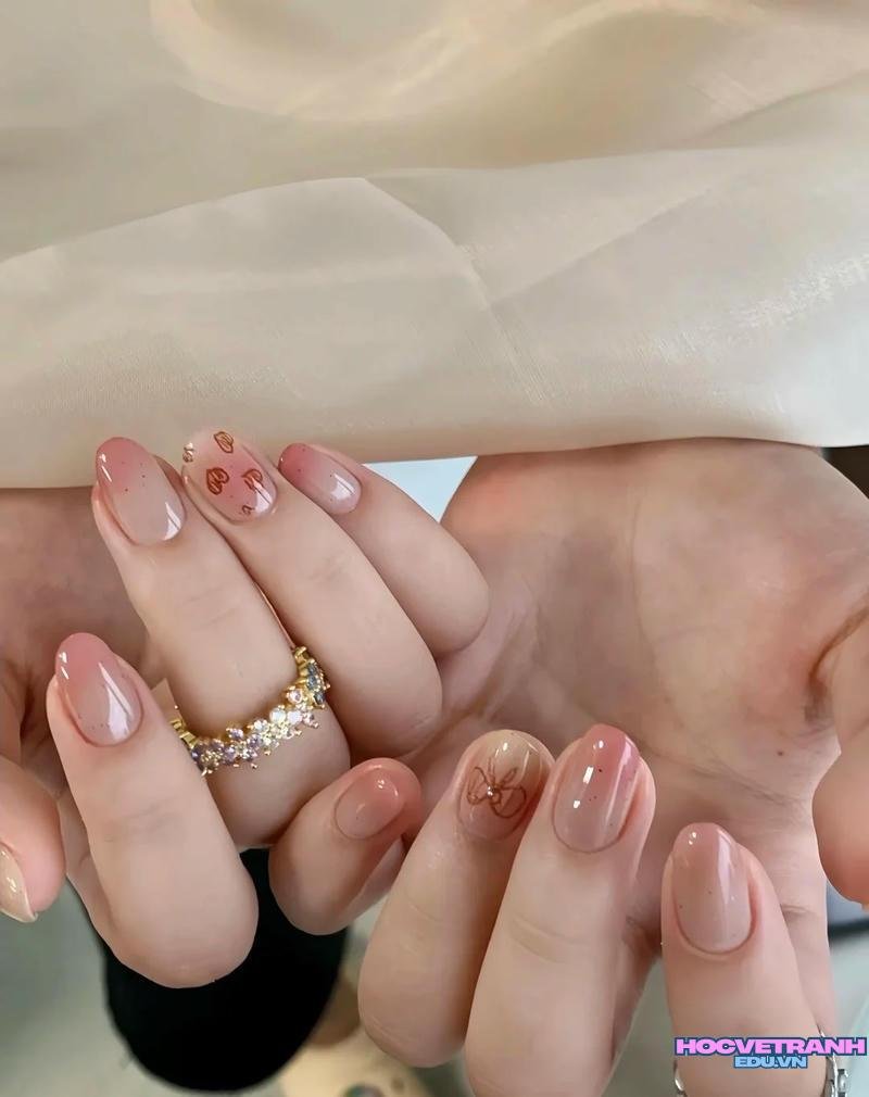 Bộ ảnh nail trung niên độc đáo