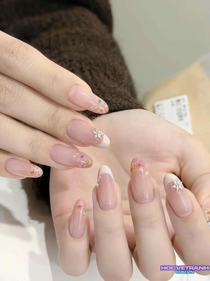 Bộ sưu tập ảnh nail tiểu thư cực đẹp
