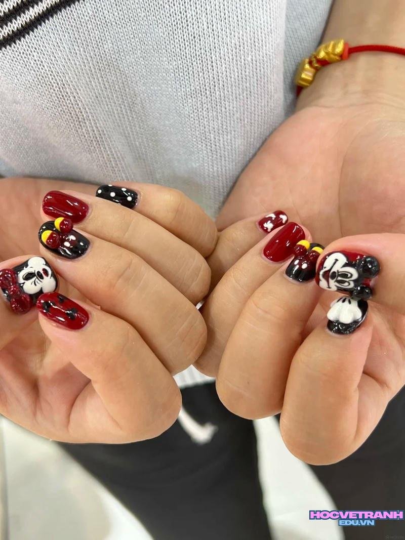 Khám phá ảnh nail chuột mickey cuốn hút