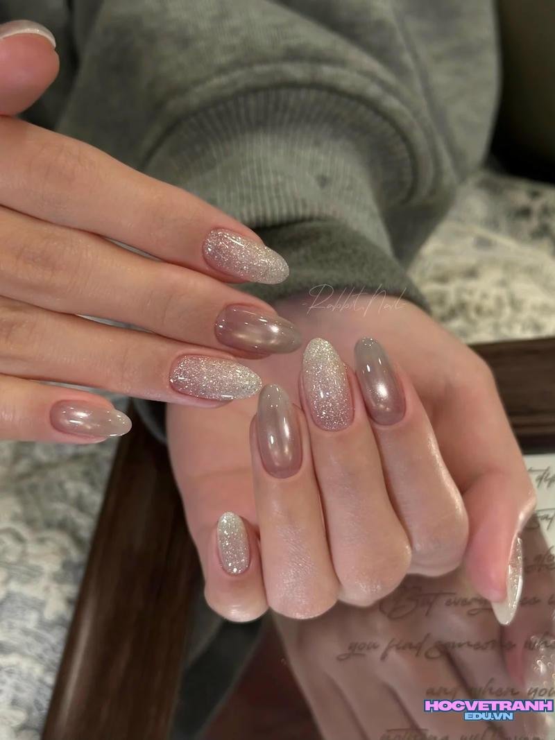 Khám phá ảnh nail nhũ độc đáo