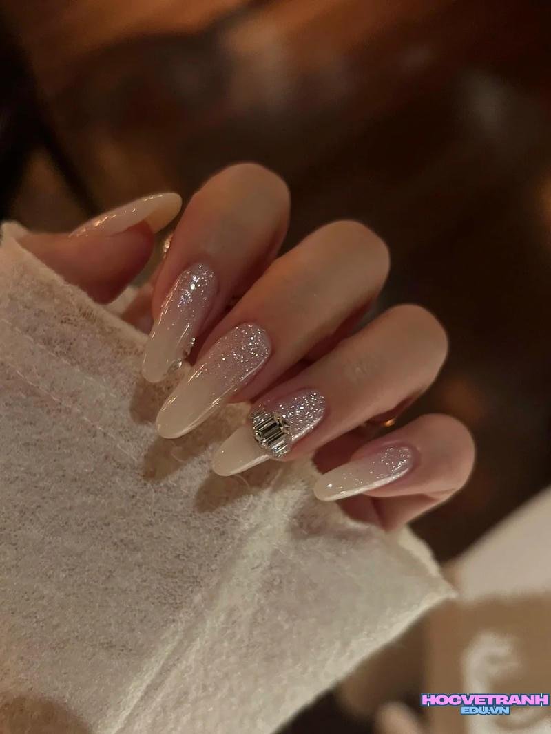 Khám phá ảnh nail sinh nhật thu hút