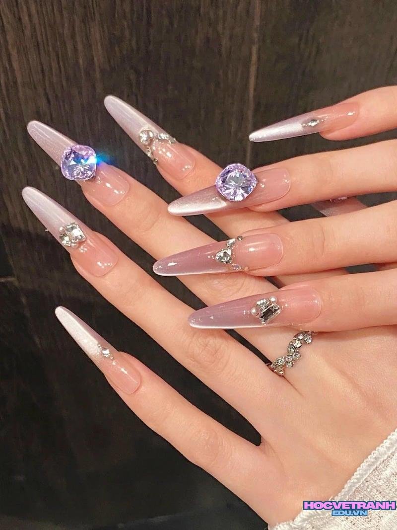 Khám phá ảnh nail tiểu thư thu hút