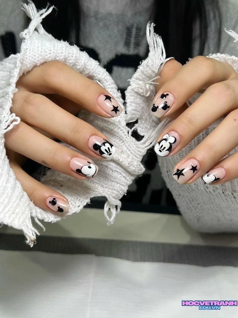 Loạt ảnh nail chuột mickey đẹp