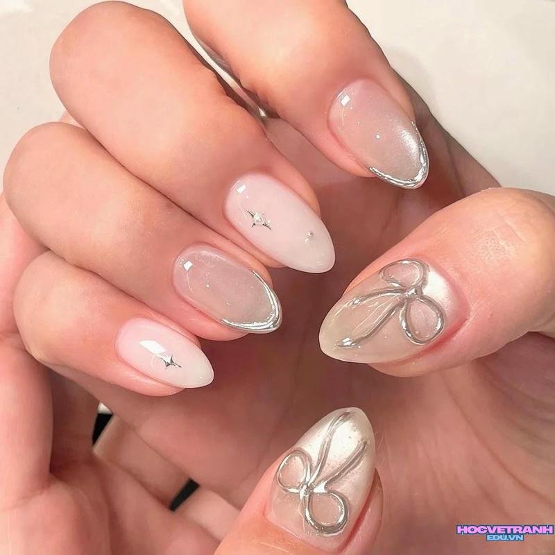Loạt ảnh nail hợp mệnh kim đẹp