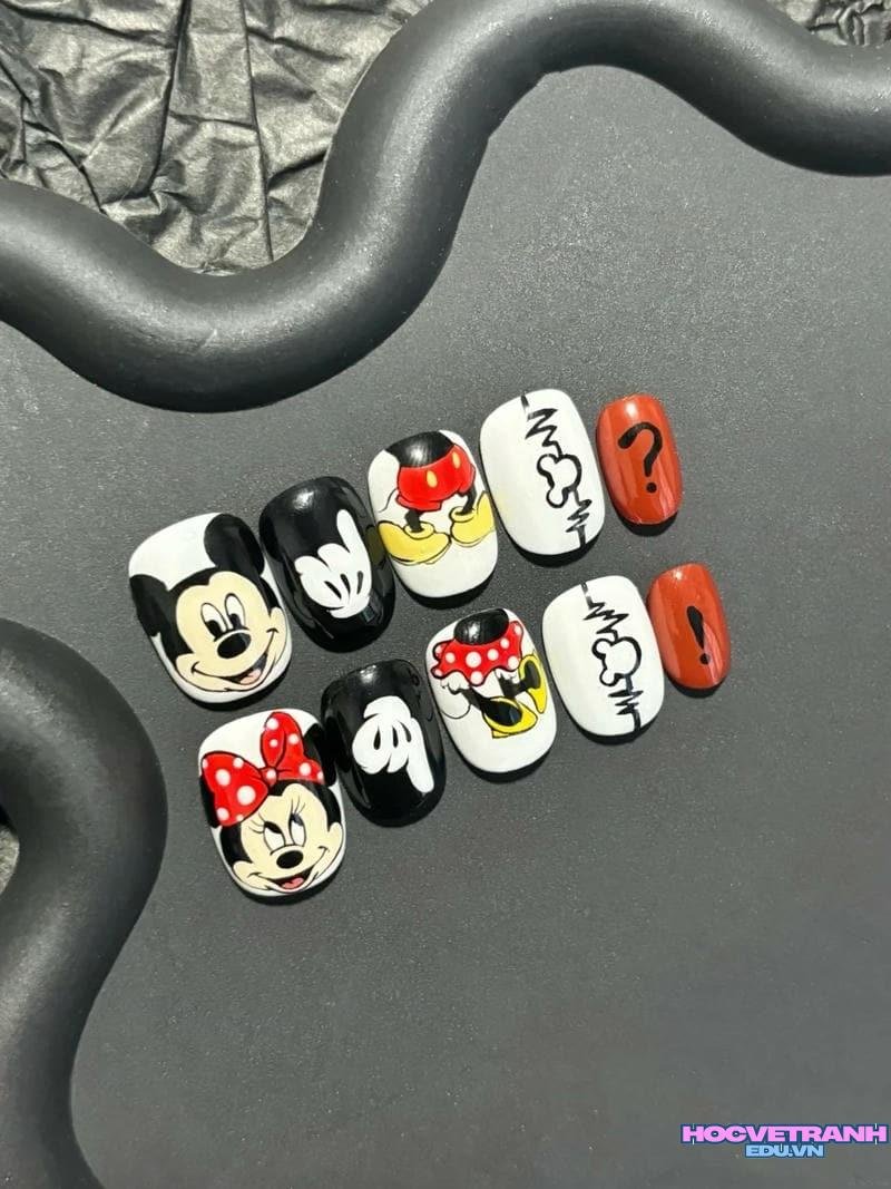 Ngắm ảnh nail chuột mickey hot