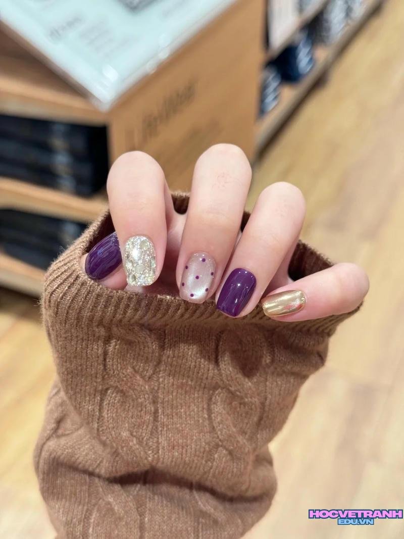 Ngắm ảnh nail màu tím mới