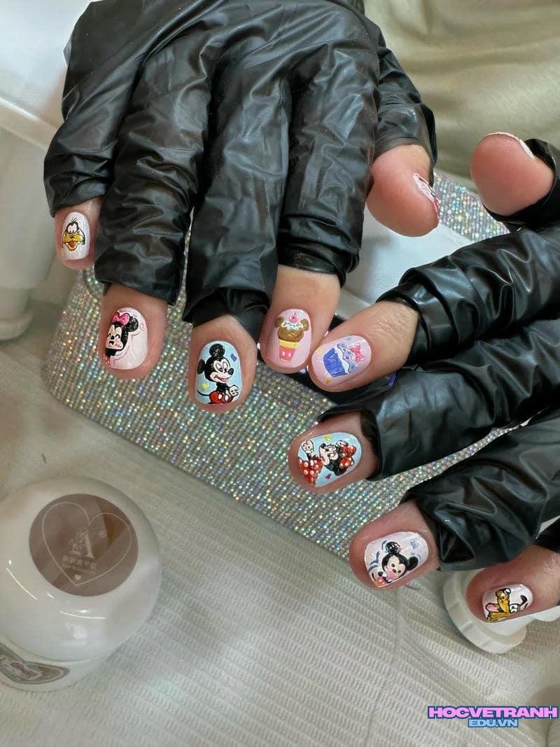 Ngắm bộ ảnh nail chuột mickey cực hot