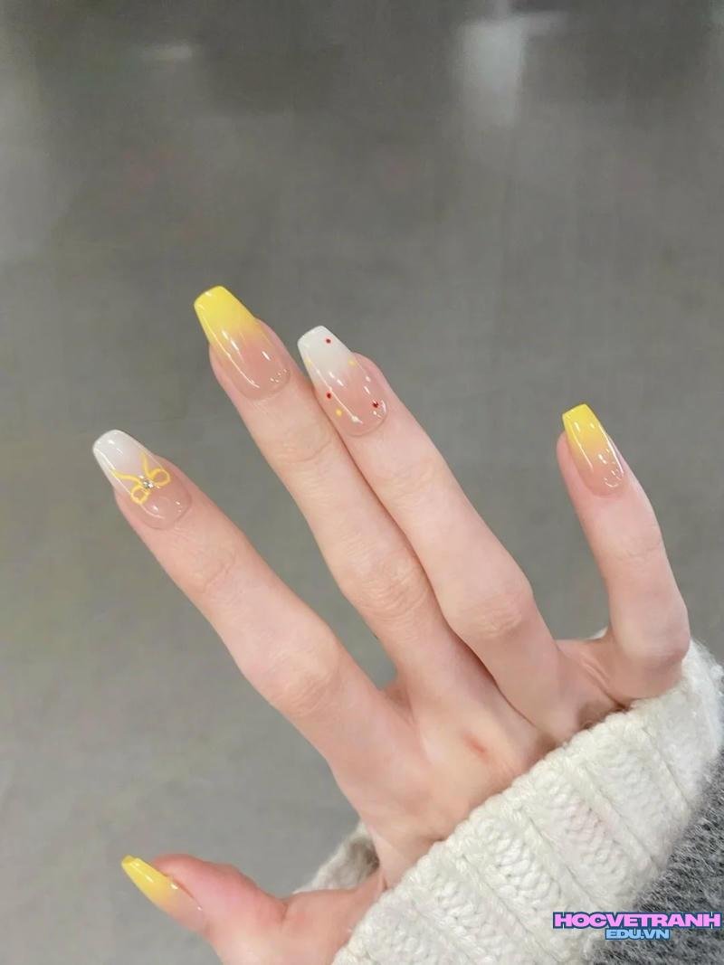 Ngắm bộ ảnh nail màu vàng cực hot