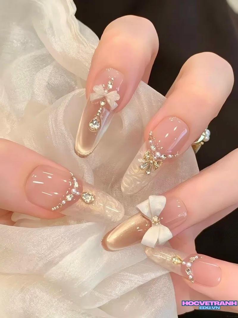 Tải về ảnh mẫu móng tay đẹp nhẹ nhàng miễn phí
