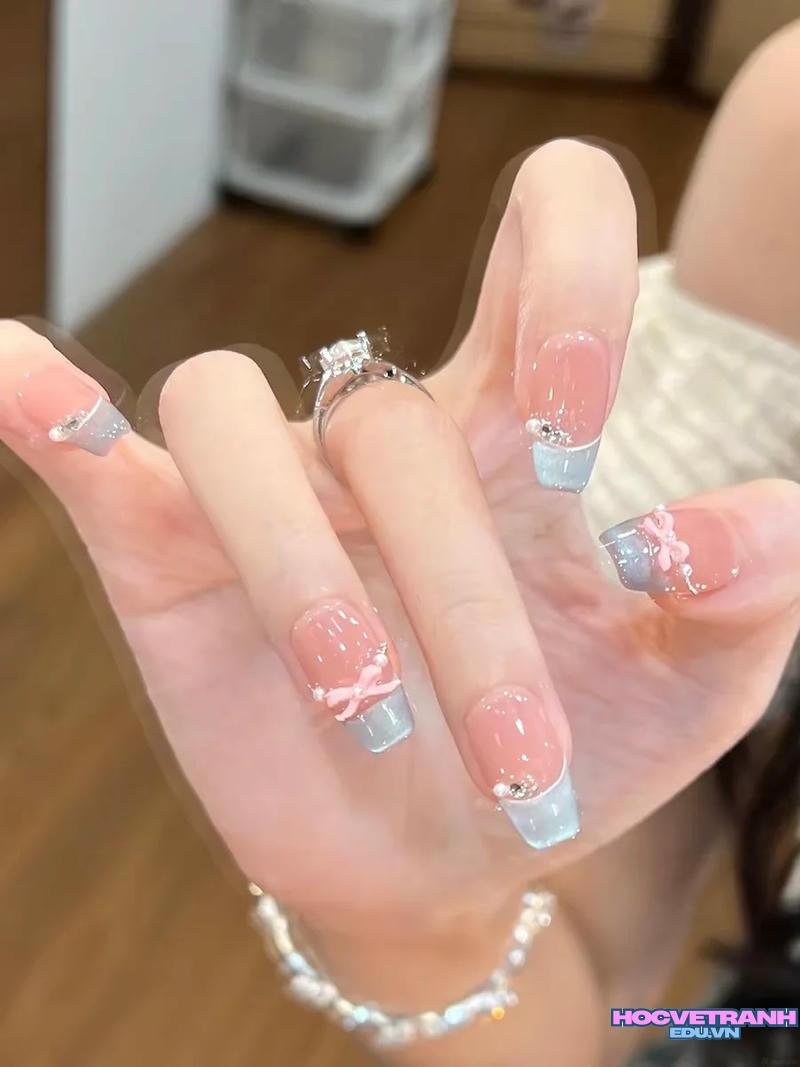 Tải về ảnh mẫu móng tay đẹp nhẹ nhàng mới