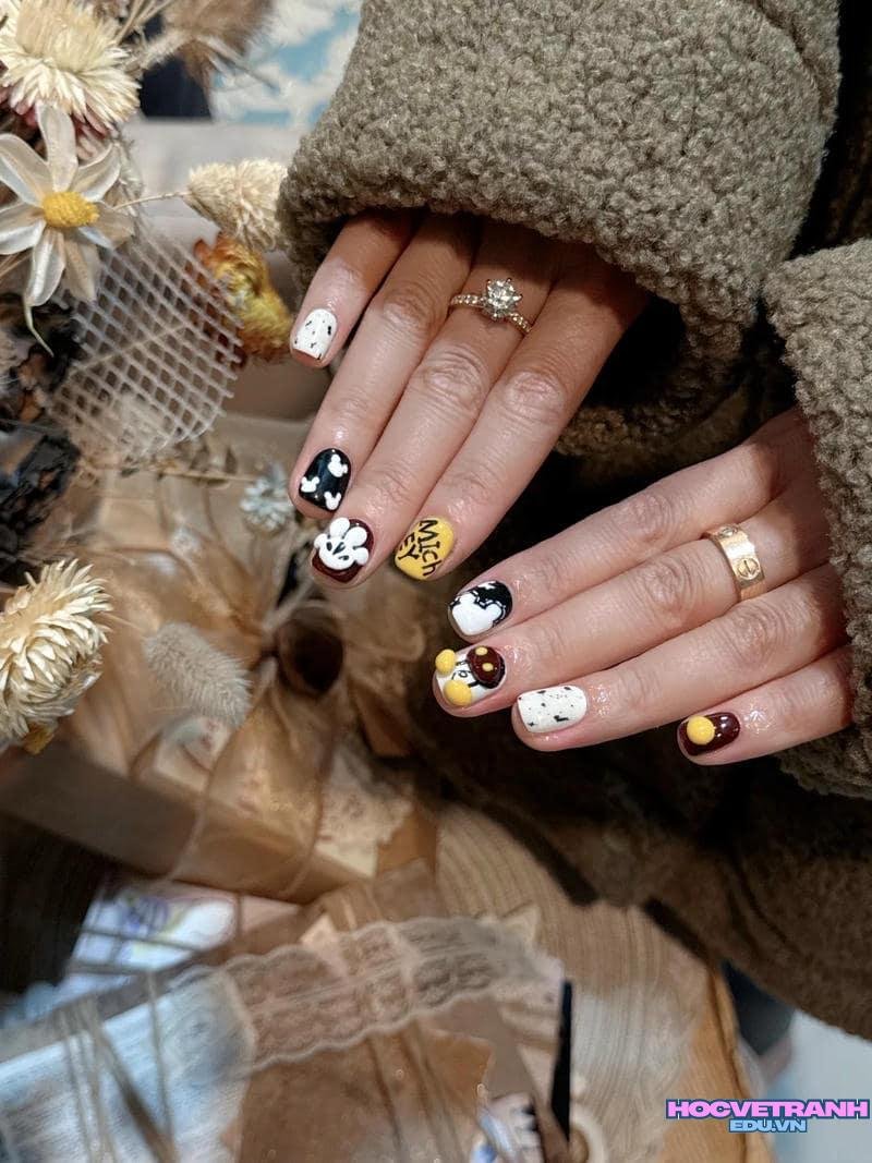 Tải về ảnh nail chuột mickey miễn phí