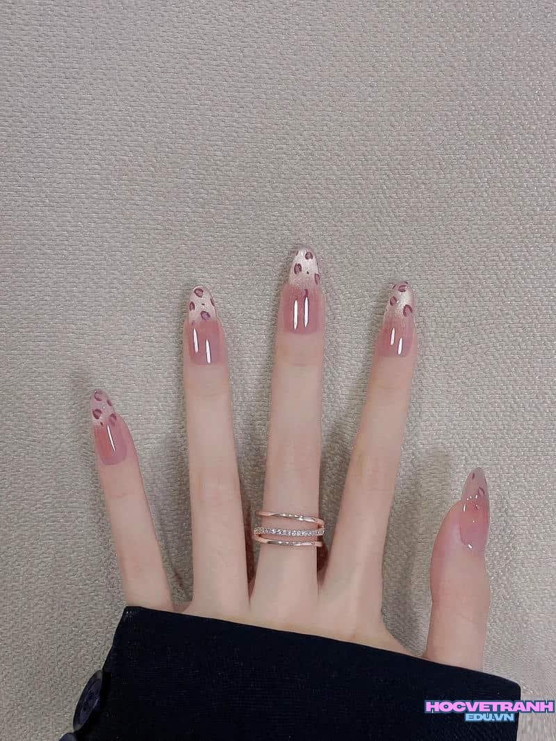 Tải về ảnh nail móng nhọn tròn miễn phí