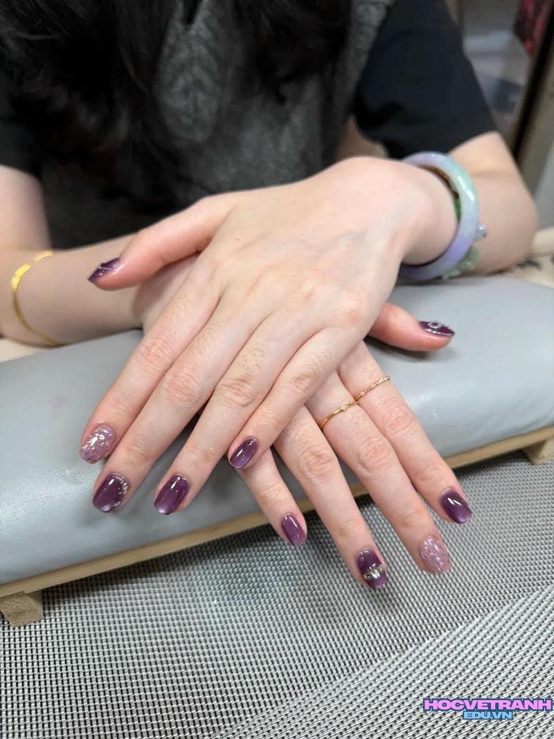 Tổng hợp ảnh nail màu tím hot