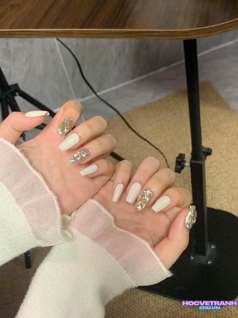 Tuyển chọn ảnh nail hợp mệnh kim chất lượng nhất